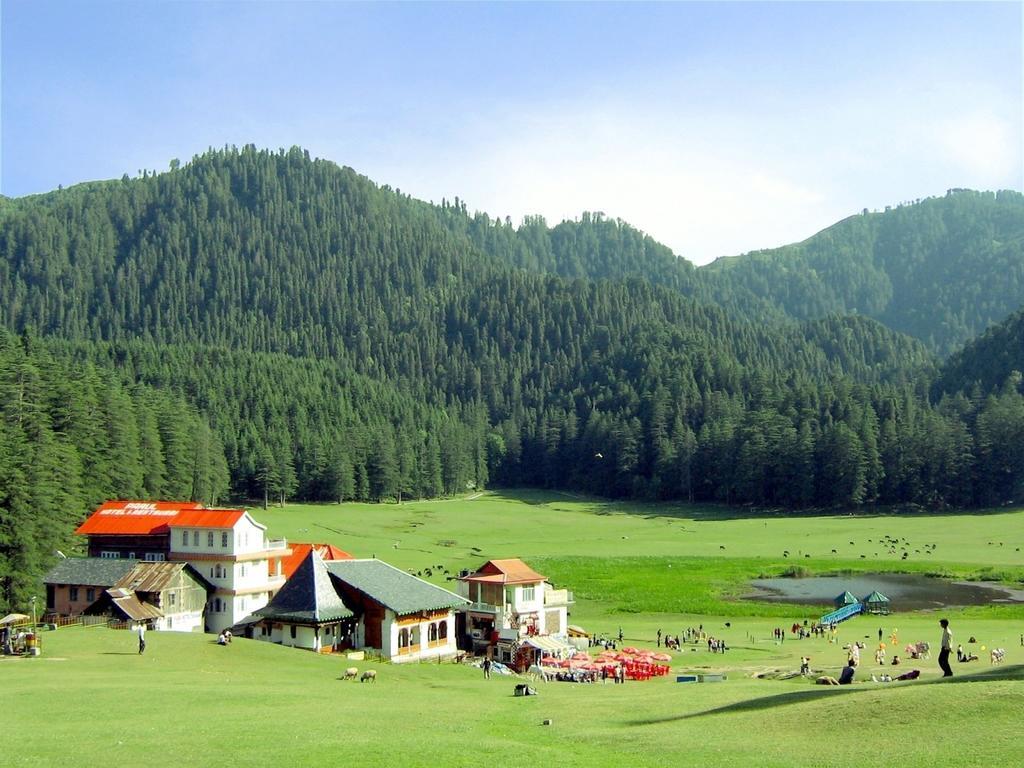 Cozy Swiss Meadows Khajjiar Exterior foto